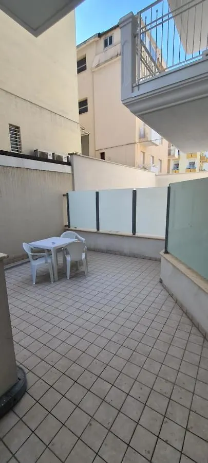 Rubino Apartments A 100Metri Dal Mare リッチョーネ イタリア