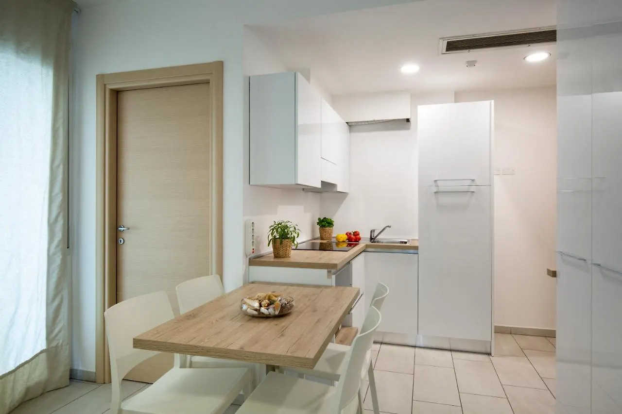 Rubino Apartments a 100metri dal mare Riccione